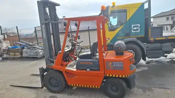 Gasni viljuškar Toyota • 2FG30 • slika 6