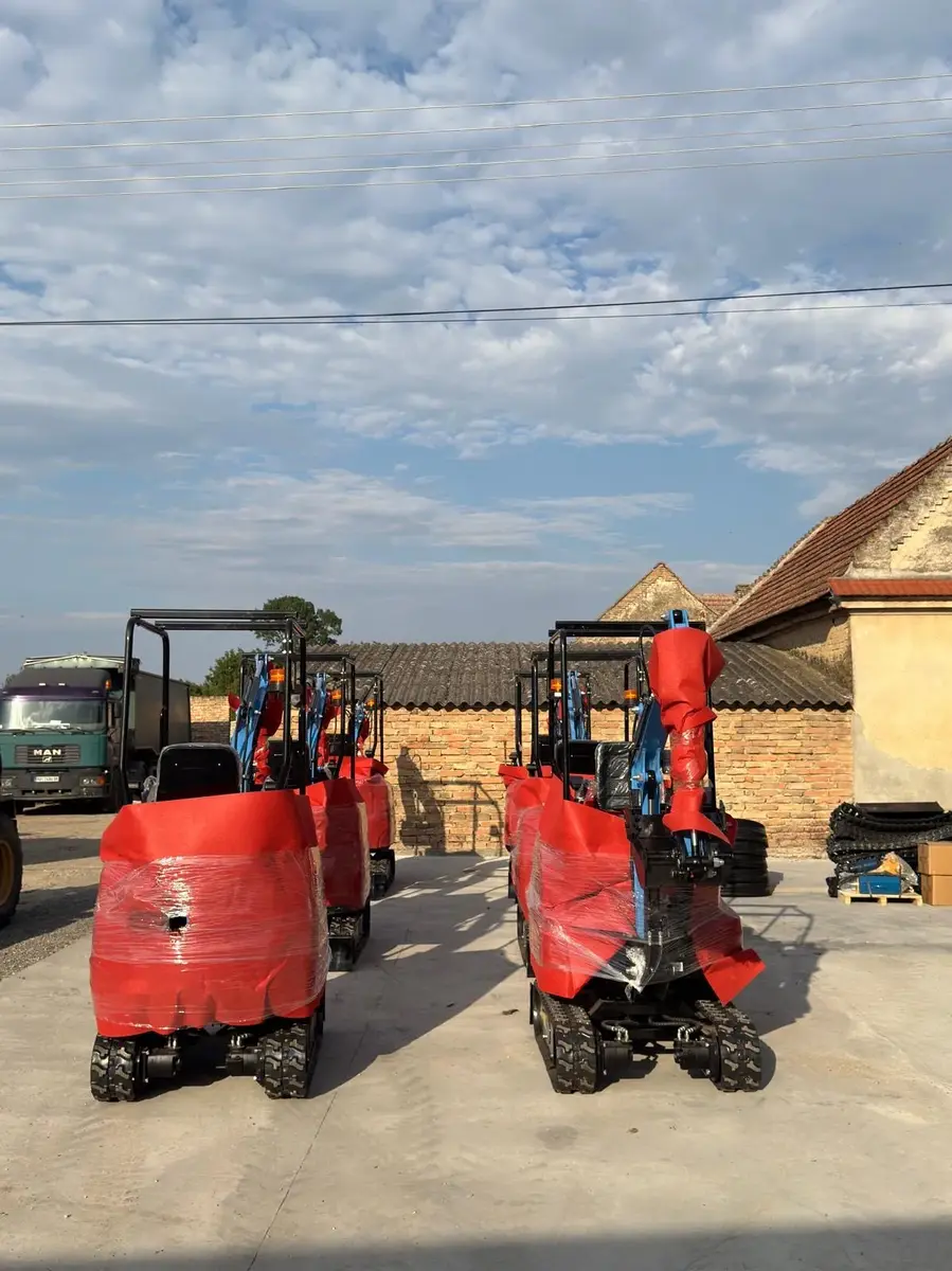 Mini bager MY15PRO, godište 2025 • 1