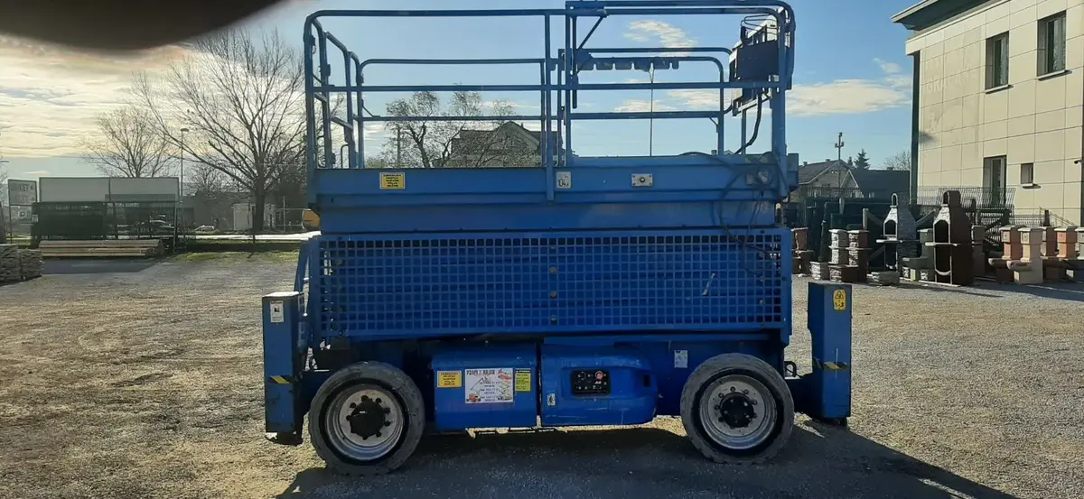 Makazasta platforma JLG • 4069 • 1