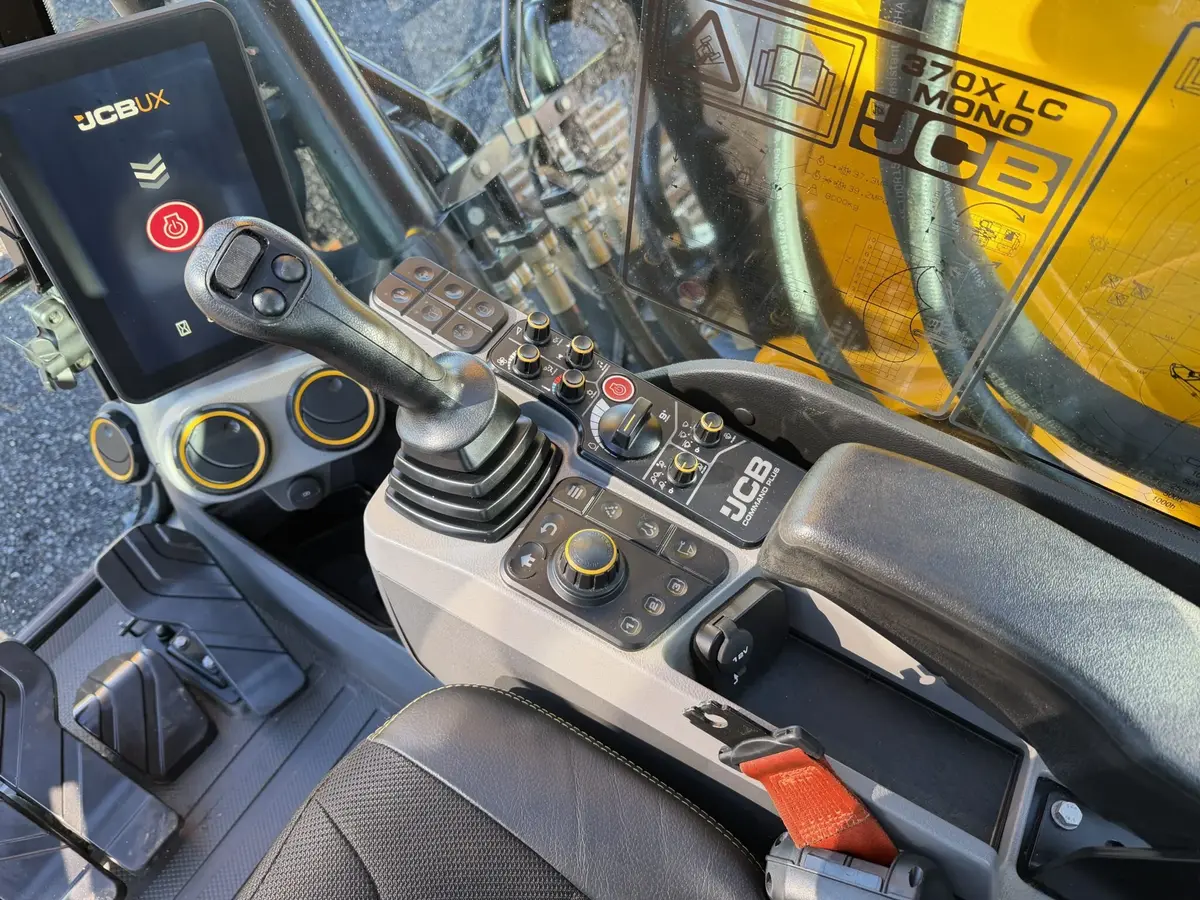 Veliki bager JCB • 370x, godište 2024 • 6