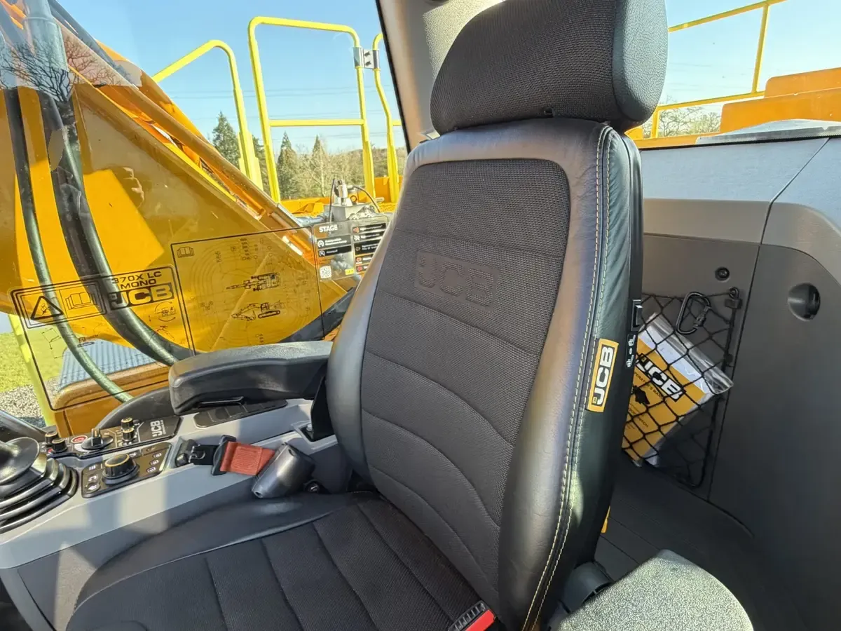 Veliki bager JCB • 370x, godište 2024 • 5