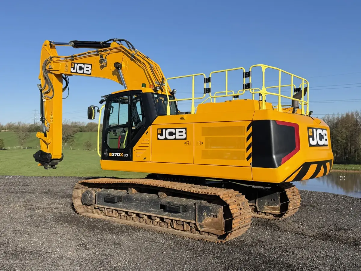 Veliki bager JCB • 370x, godište 2024 • 3