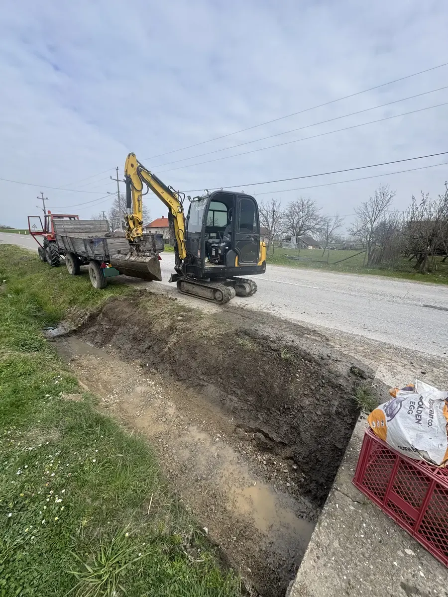 None Iskop mini bagerom • 9