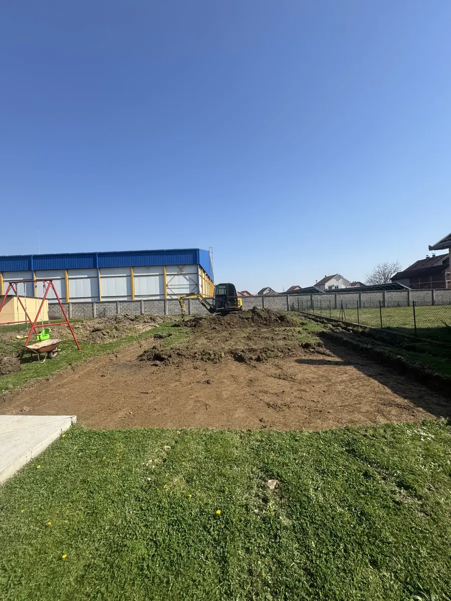 None Iskop mini bagerom • 10