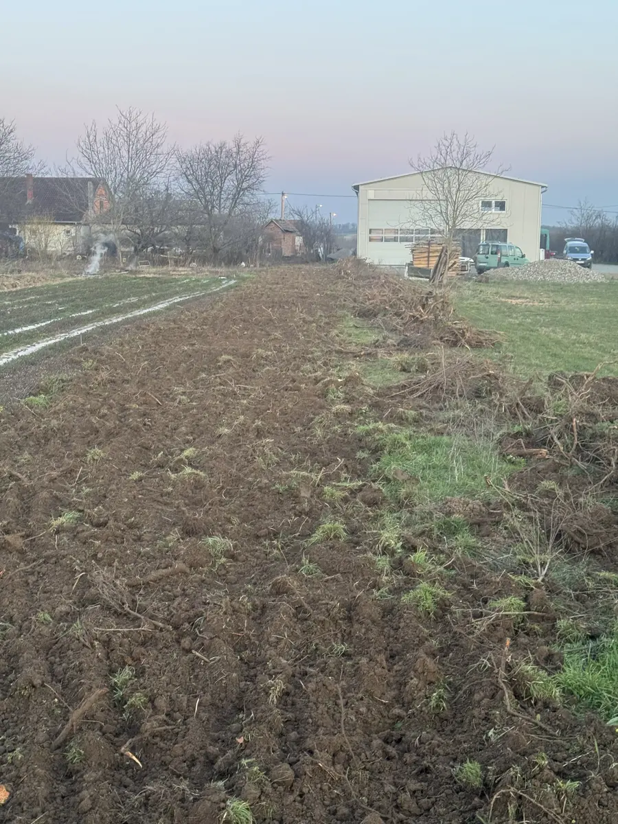 None Usluge bagerom točkašem • 2