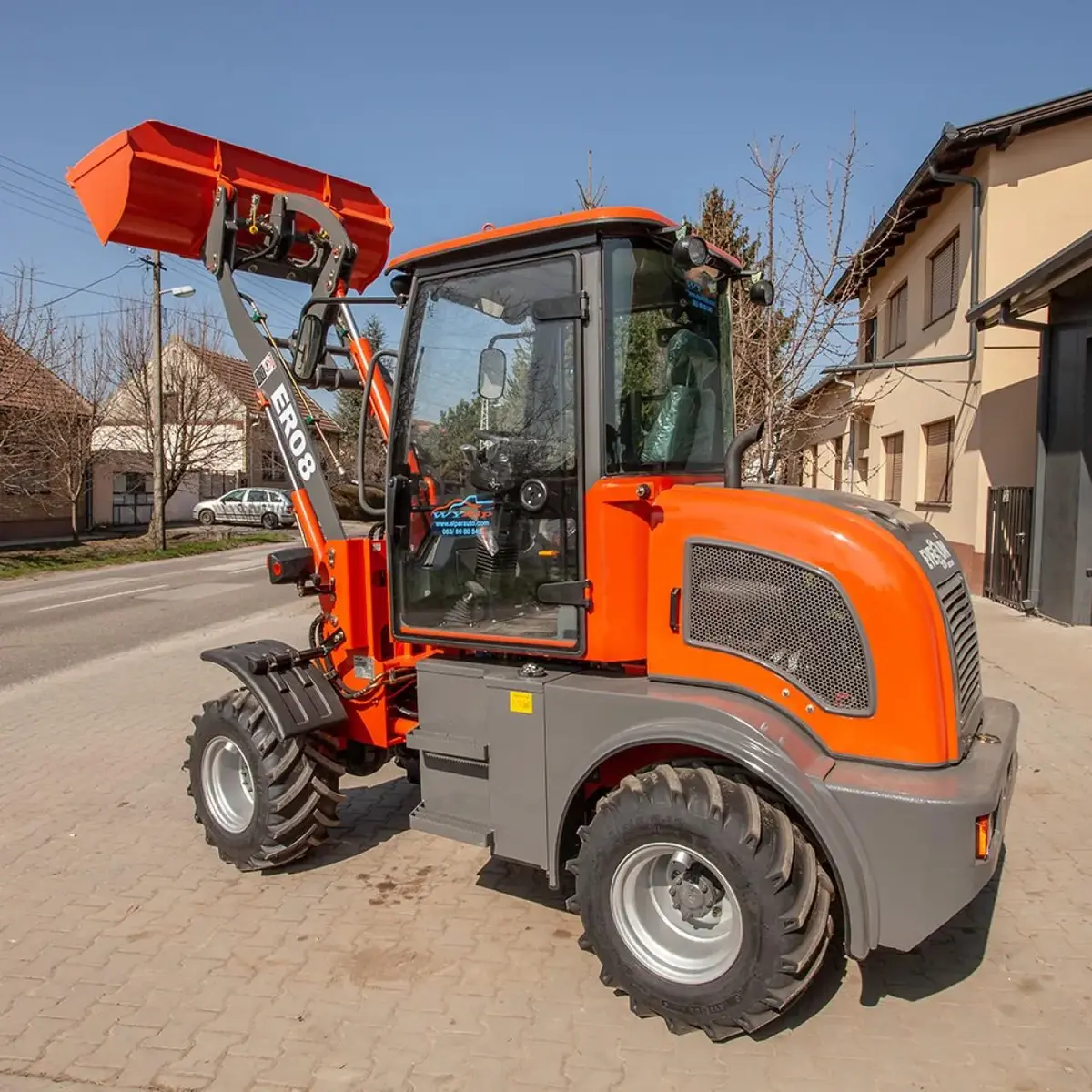 Mini utovarivač Everun • ER 08, godište 2024 • 7