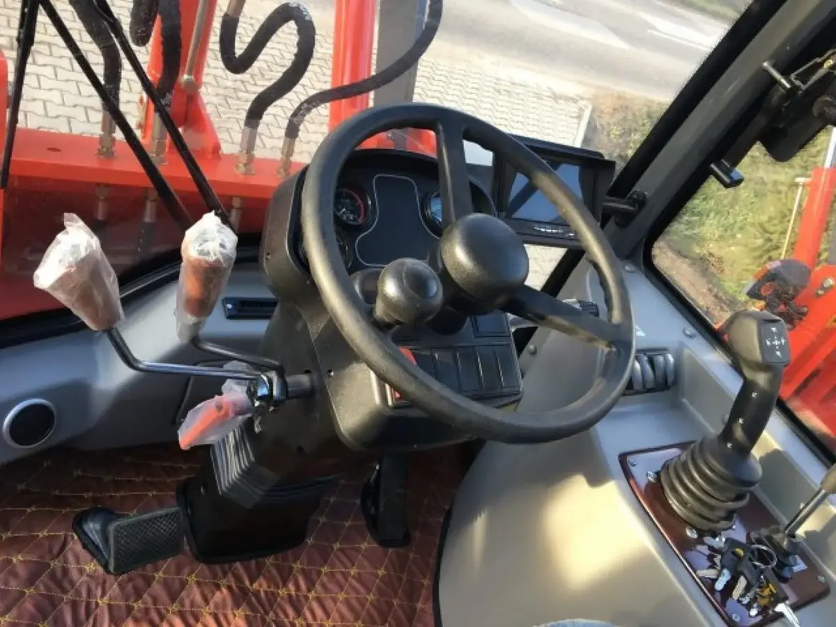 Mini utovarivač Everun • ER 08, godište 2024 • 13