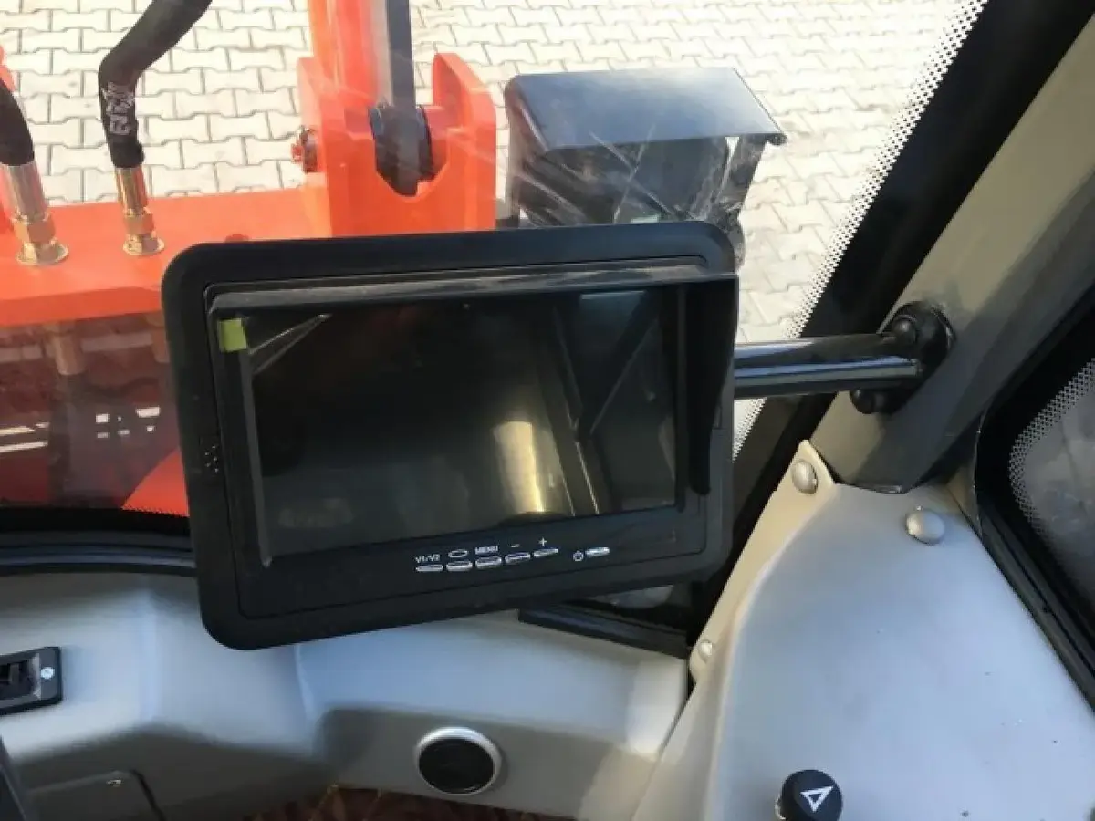 Mini utovarivač Everun • ER 08, godište 2024 • 15