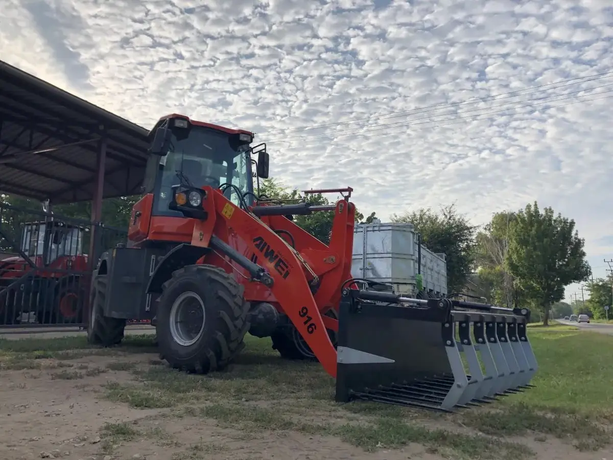 Mini utovarivač Kaiwei • Kaiwei 916, godište 2026 • 11