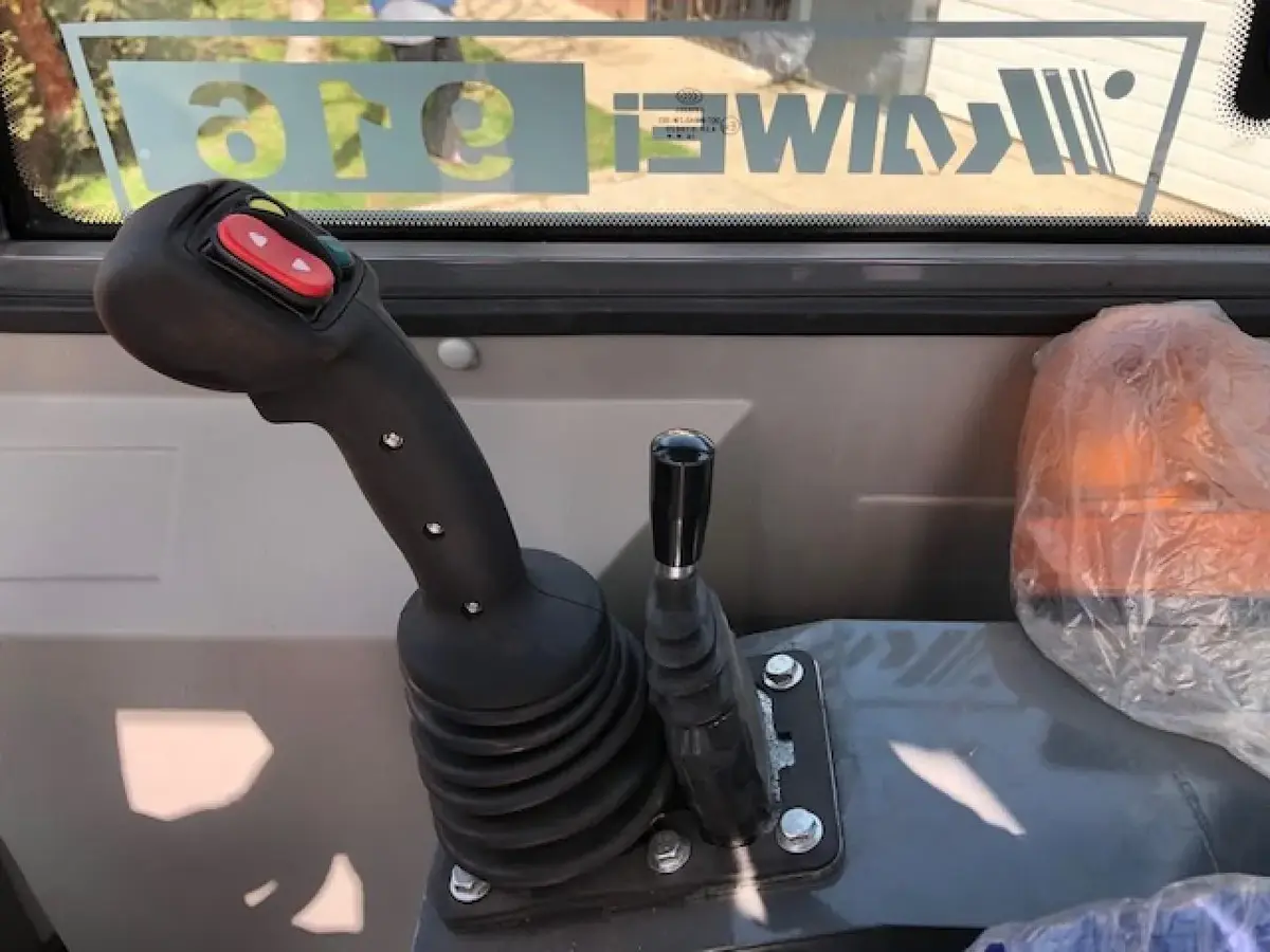 Mini utovarivač Kaiwei • Kaiwei 916, godište 2026 • 14