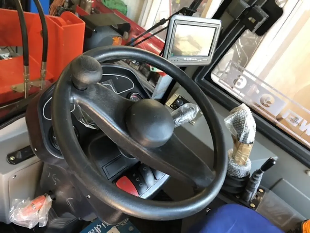 Mini utovarivač Kaiwei • Kaiwei 916, godište 2026 • 15