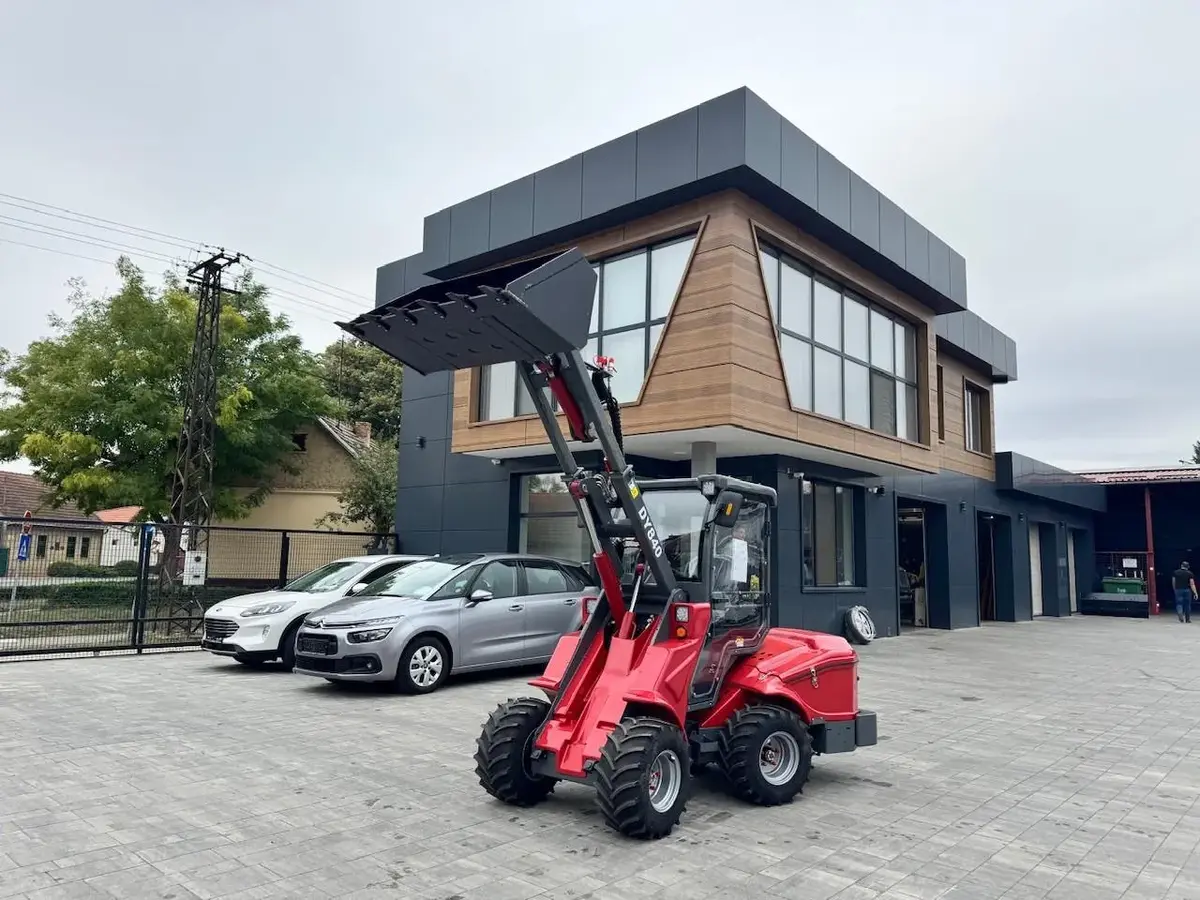 Mini utovarivač Taian • DY840, godište 2025 • 1