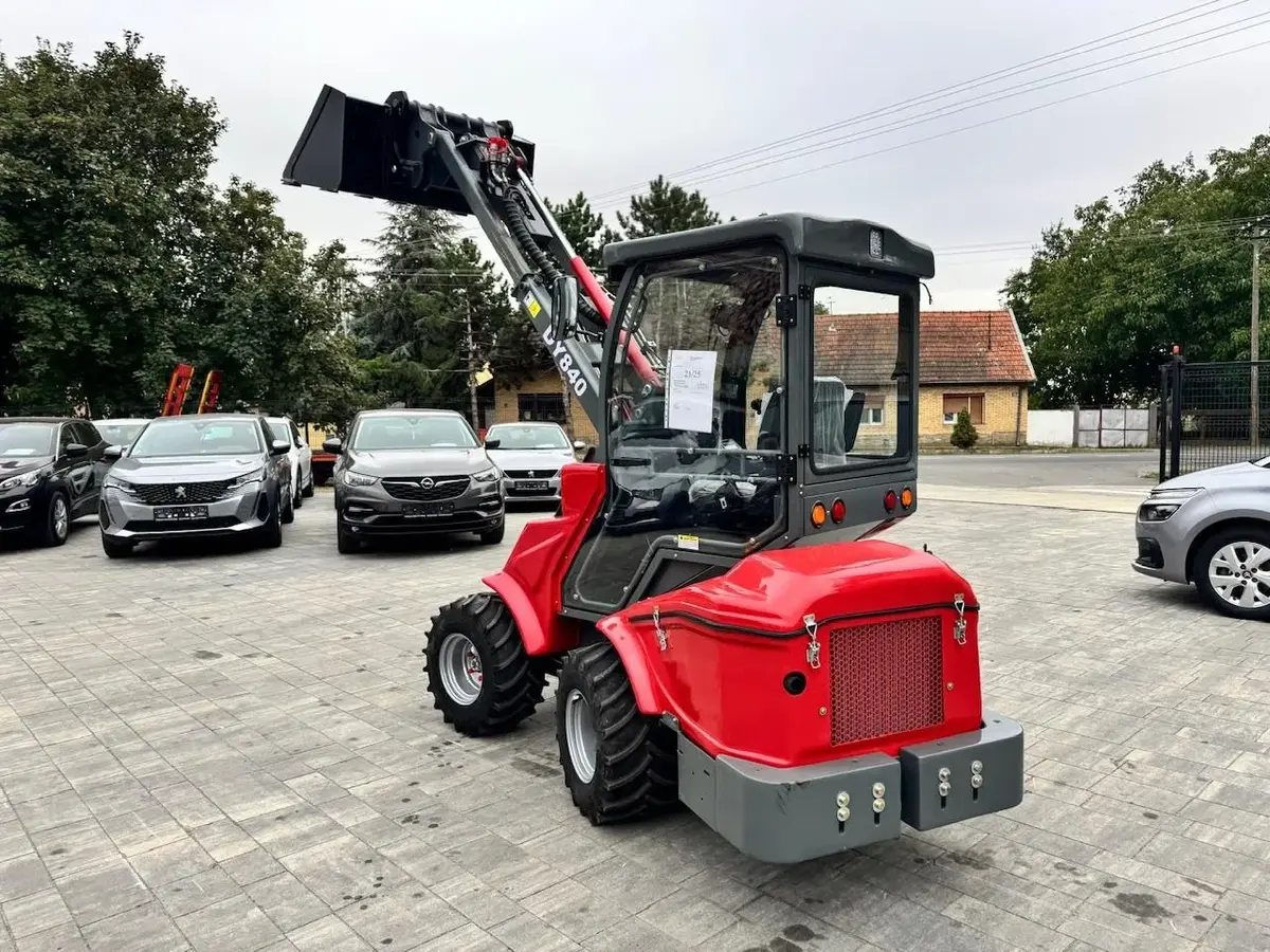 Mini utovarivač Taian • DY840, godište 2025 • 3