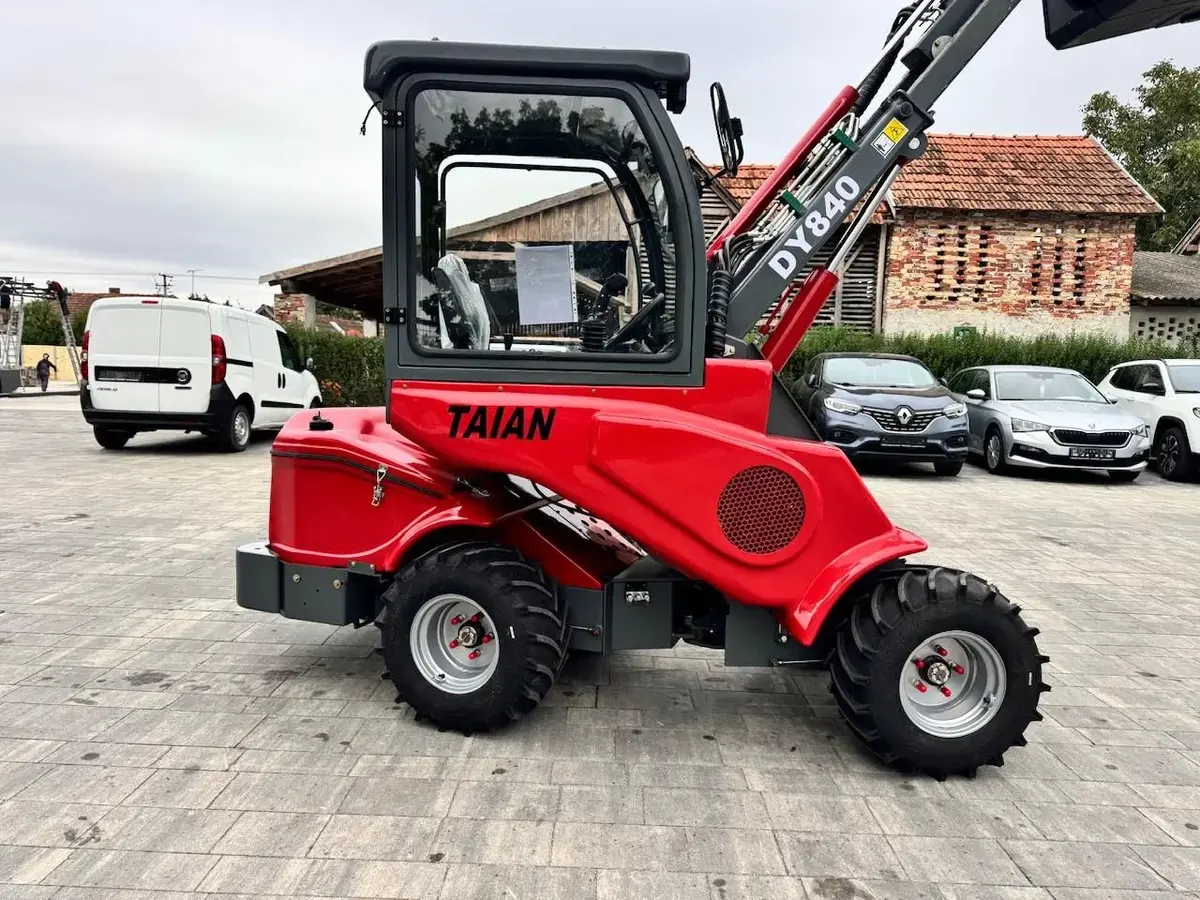 Mini utovarivač Taian • DY840, godište 2025 • 7
