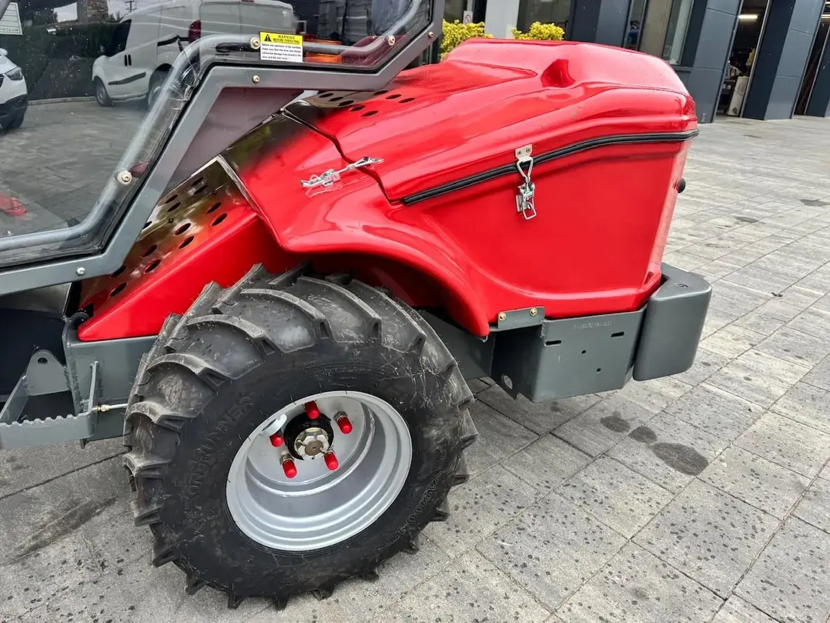 Mini utovarivač Taian • DY840, godište 2025 • 12