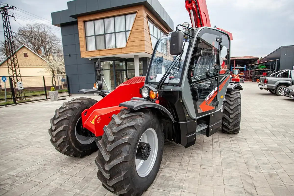 Teleskopski utovarivač / Telehendler Taian • TLT30-8 Telehendler, godište 2025 • 3