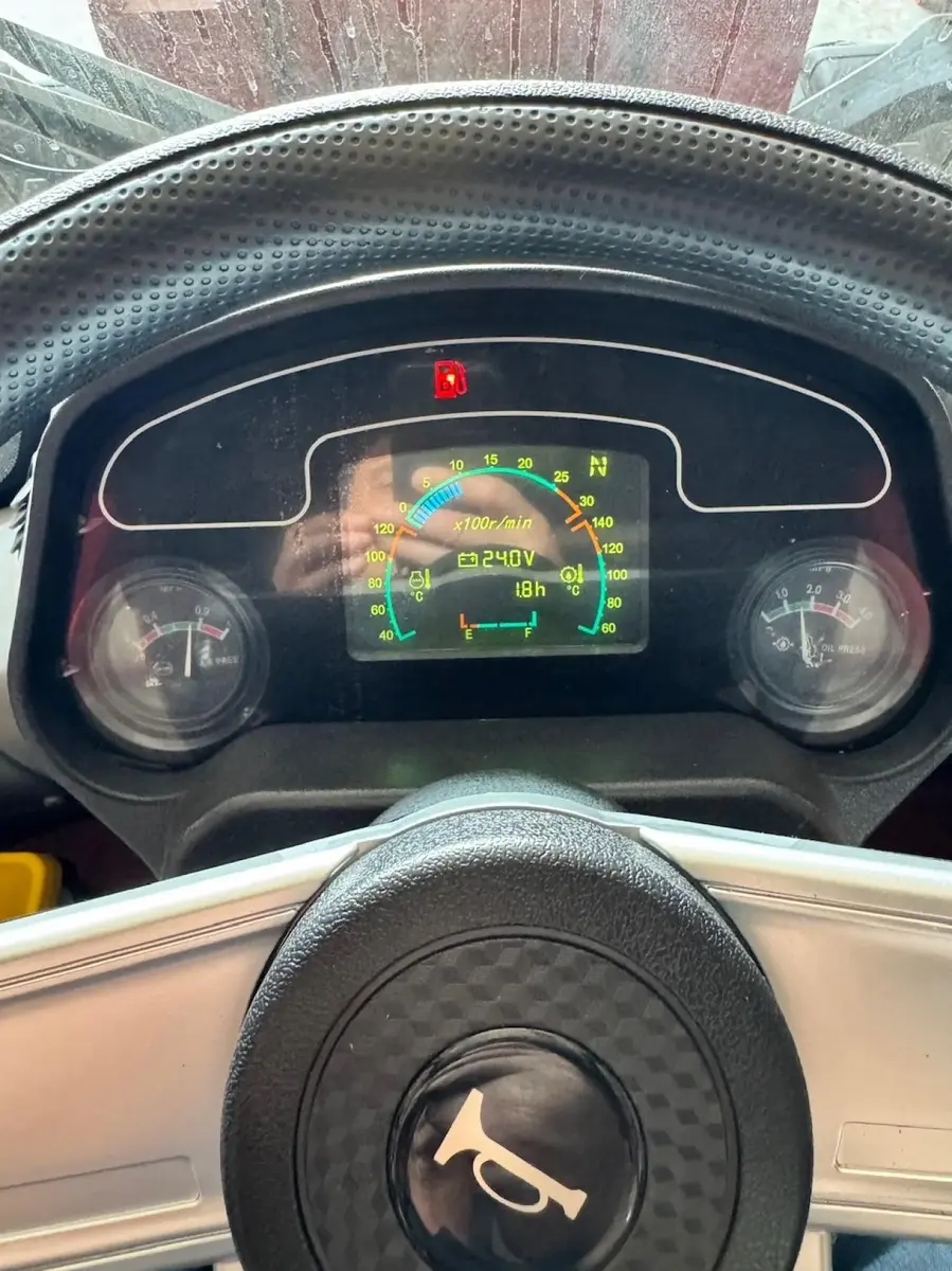 Mini utovarivač Taian • TL2500, godište 2025 • 9