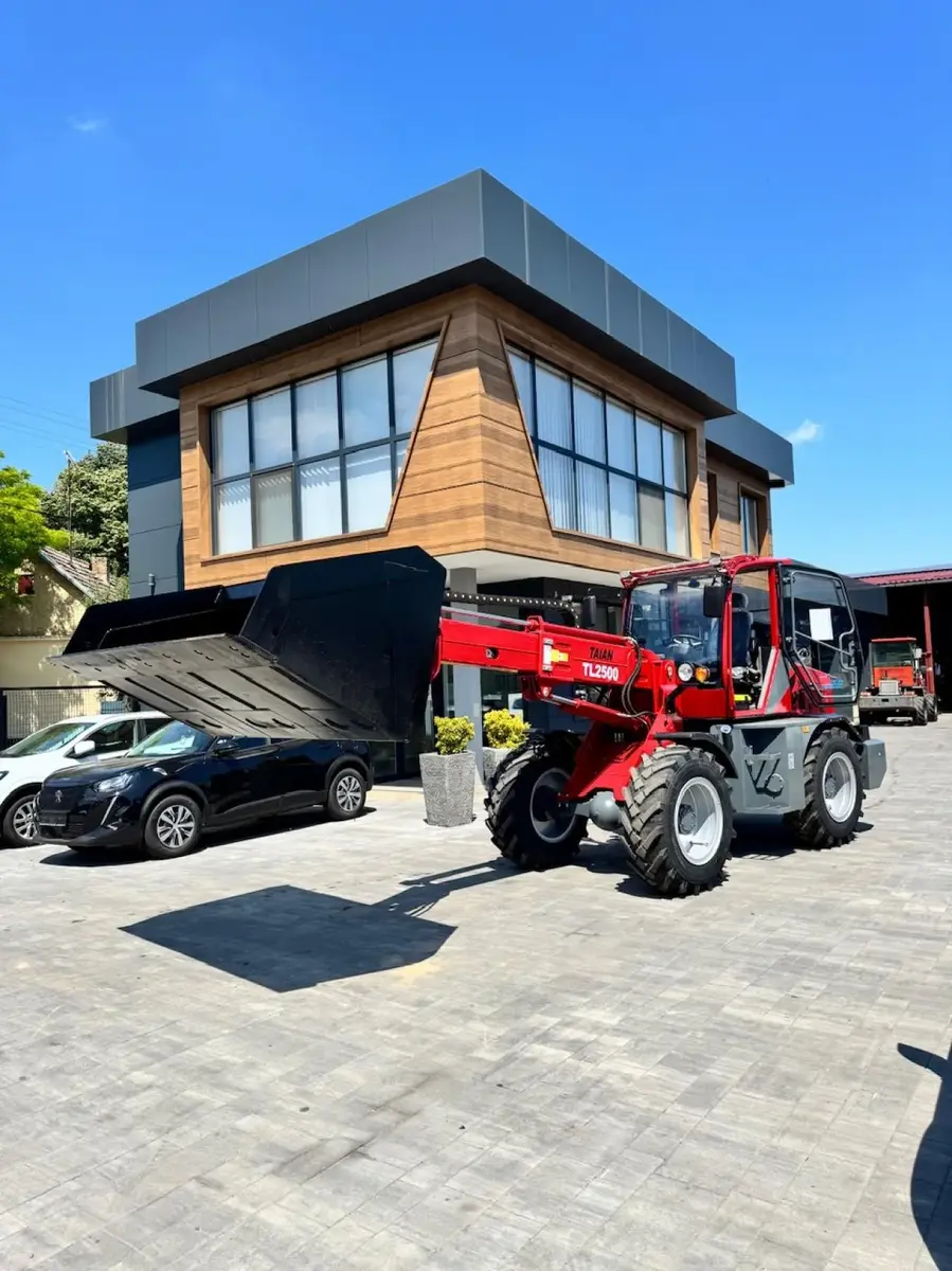 Mini utovarivač Taian • TL2500, godište 2025 • 3