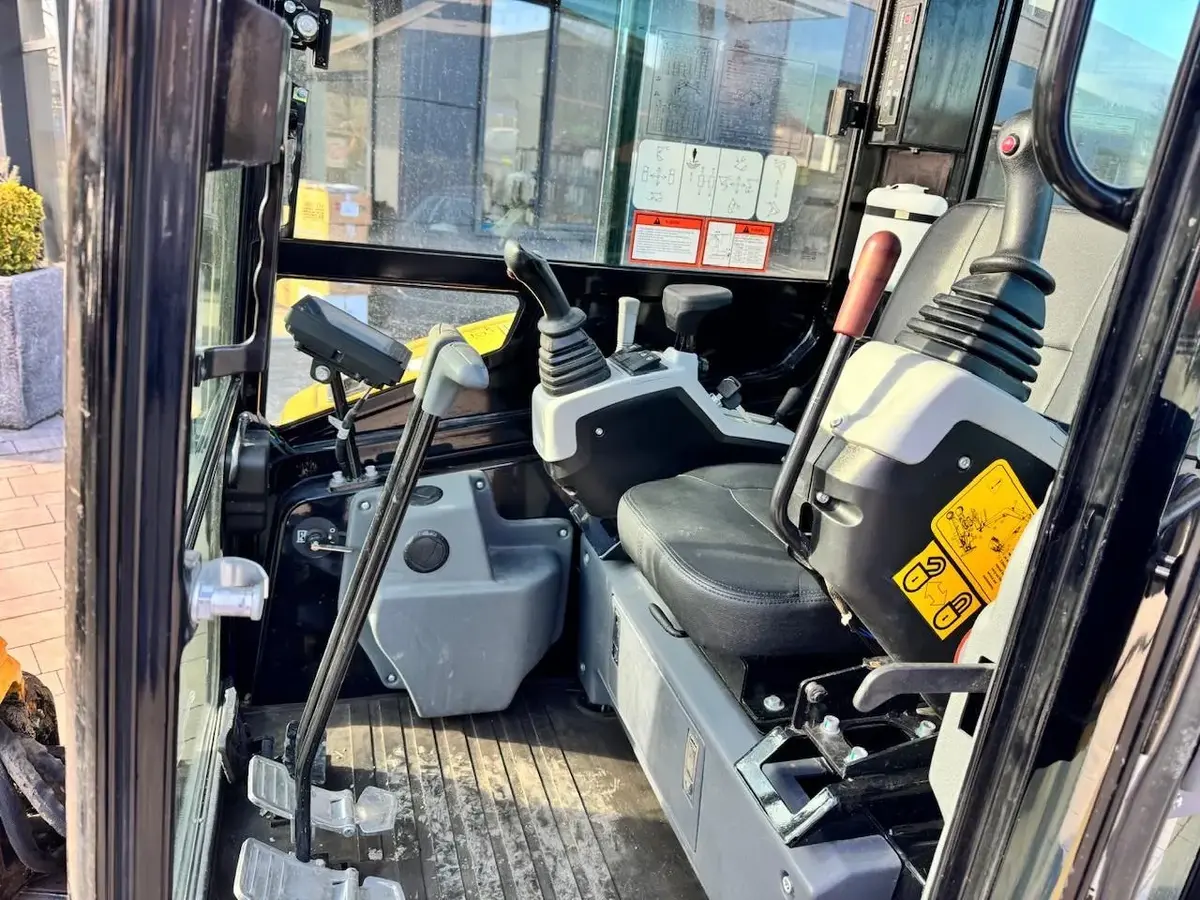 Mini bager Carter • CT26 Yanmar motor, godište 2024 • 8