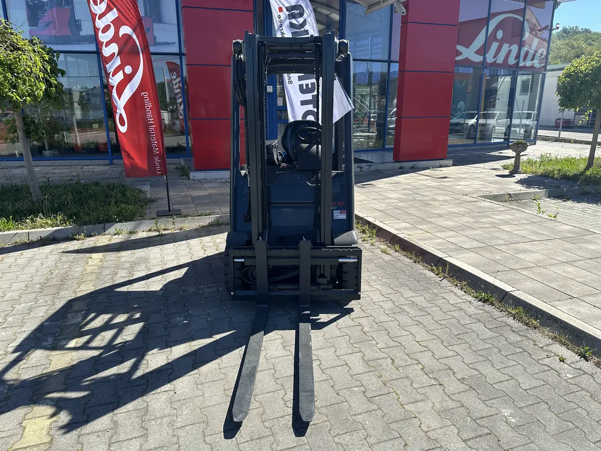 Električni viljuškar Linde • E12 Evo, godište 2019 • 1