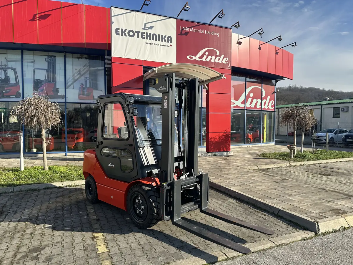 Dizel viljuškar Linde • HT35, godište 2025 • 1