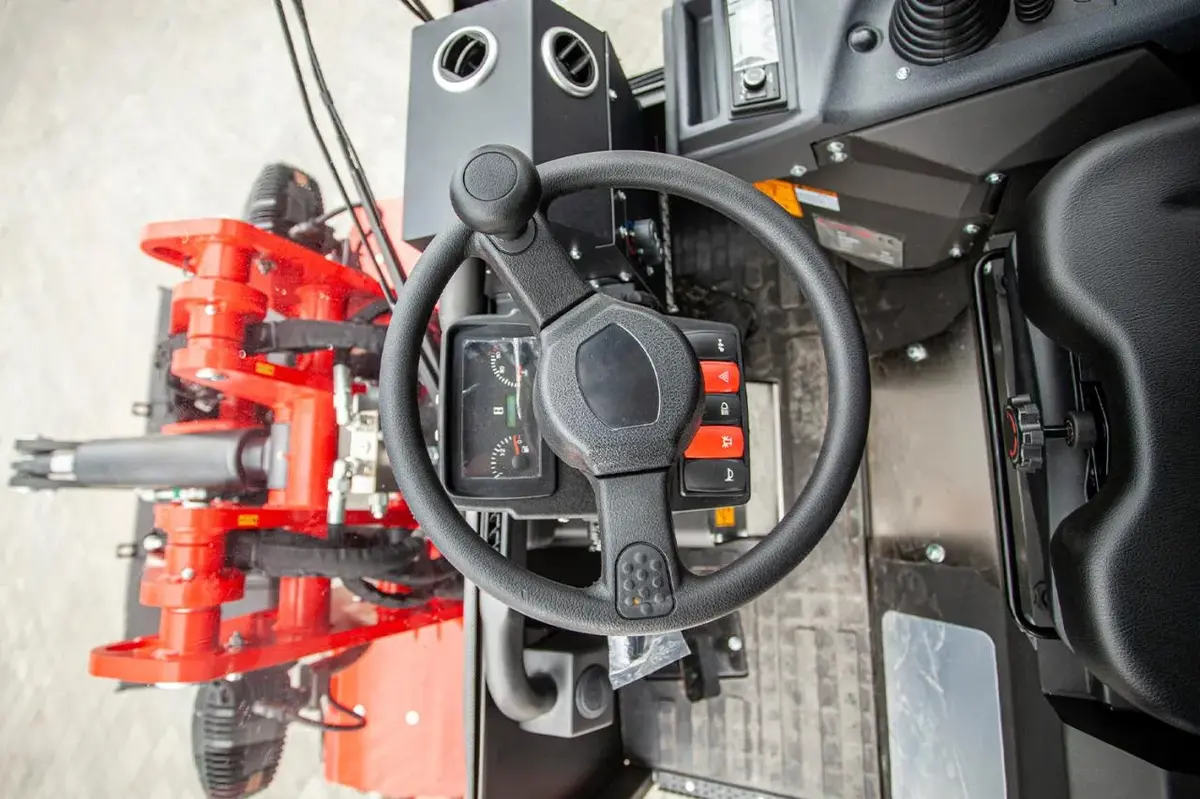 Mini utovarivač Shangqi • Toyo 865A, godište 2026 • 9