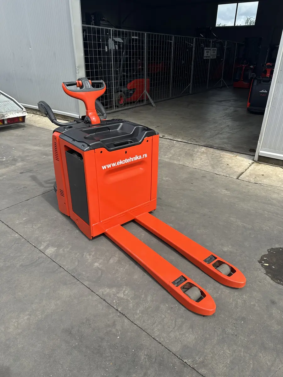 Terenski viljuškar Linde • T20, godište 2017 • 1