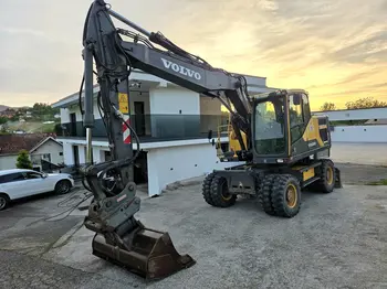 Bager točkaš Volvo • EW 160E, godište 2015 • slika 2
