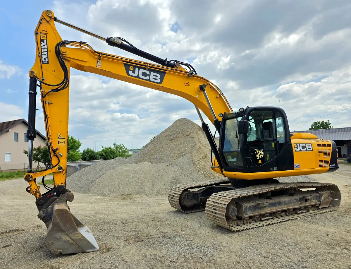 Veliki bager JCB • JS220NLC, godište 2014 • 1