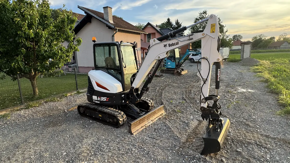 Mini bager Bobcat • E35 2020god., godište 2020 • 4