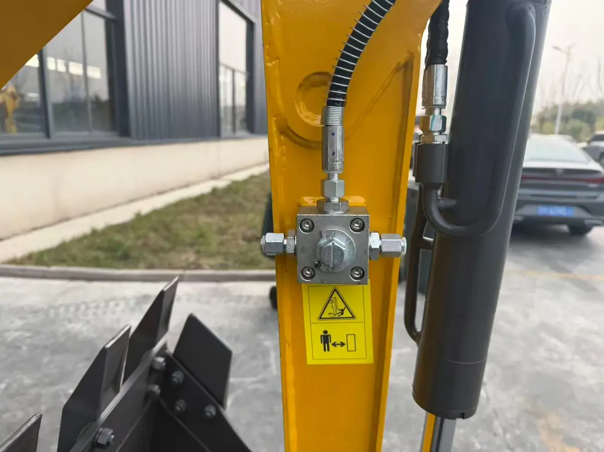 Mini bager Huayee • PRO LINE 12 Kacket, godište 2026 • 3