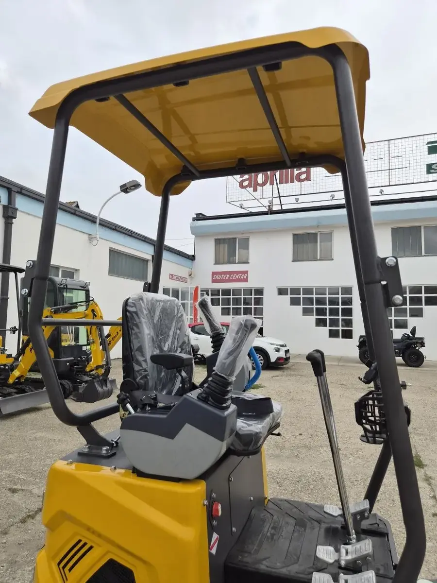 Mini bager Huayee • PRO LINE 12 Kacket, godište 2026 • 16