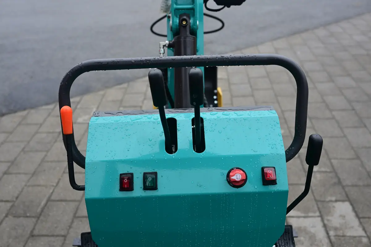 Mini bager Tlera • TL12, godište 2025 • 8