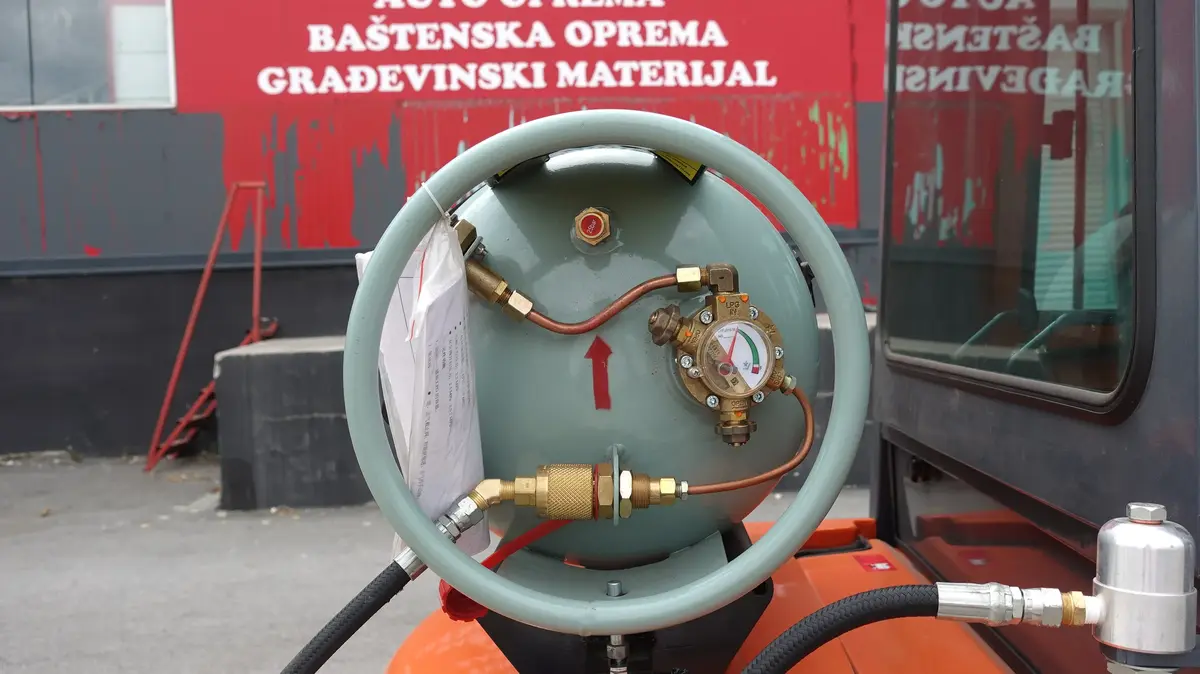 Gasni viljuškar FG-25, godište 2025 • 19