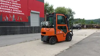 Gasni viljuškar FG-25, godište 2025 • slika 4
