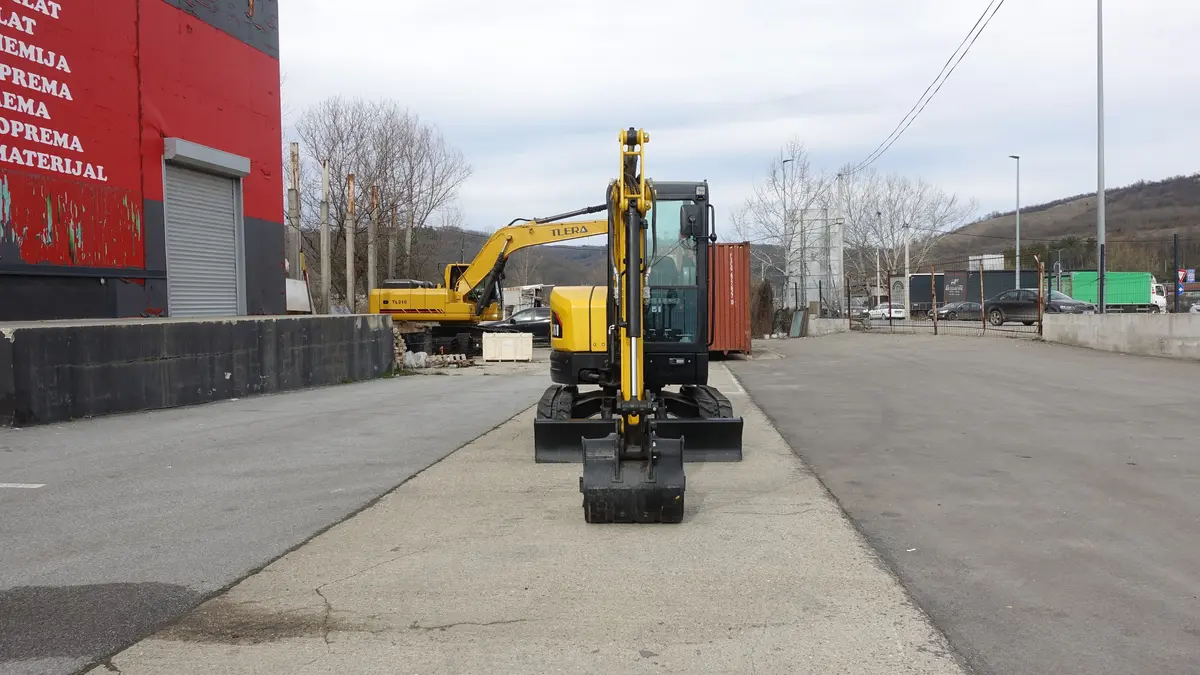 Mini bager Tlera • TL36, godište 2025 • 11