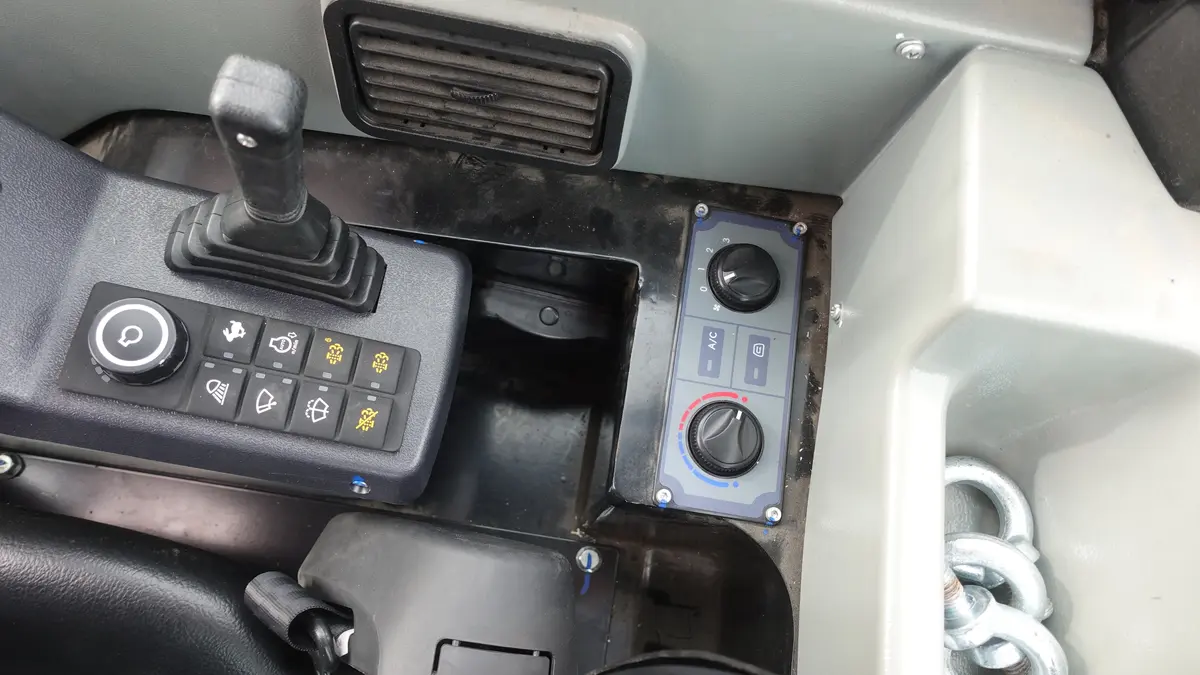 Mini bager Tlera • TL36, godište 2025 • 17