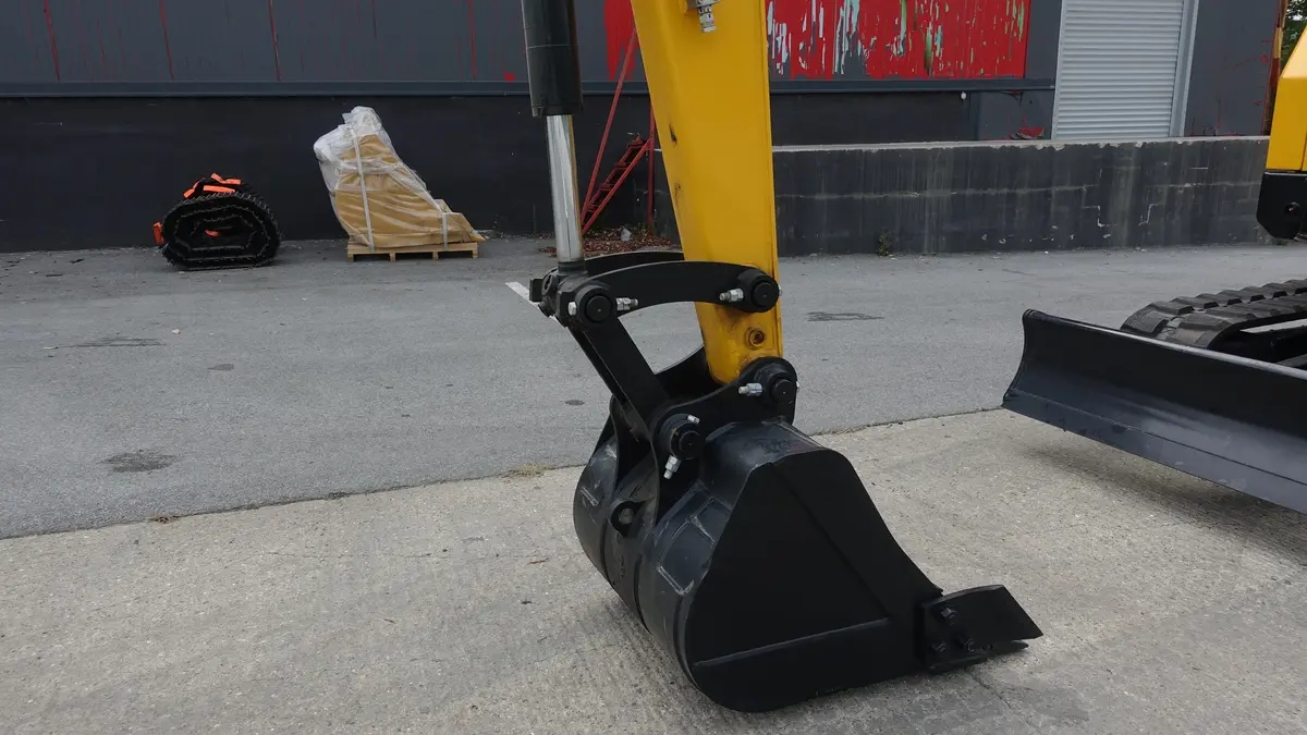 Mini bager Tlera • TL60, godište 2025 • 17