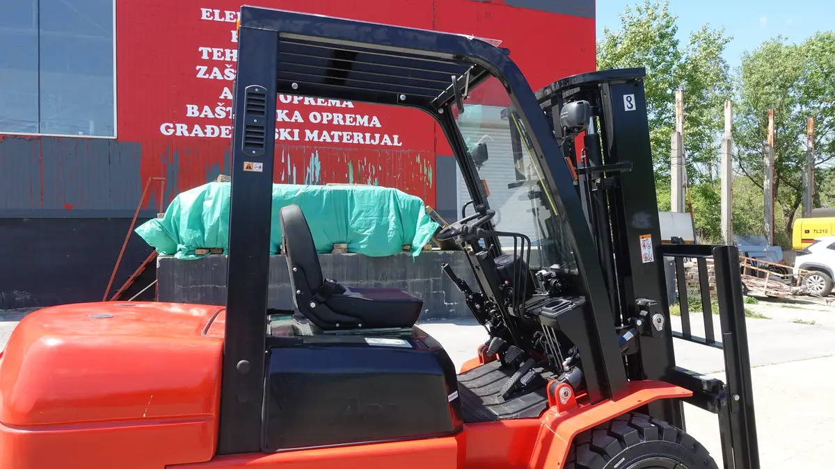 Dizel viljuškar Hangcha • FD35, godište 2025 • 13