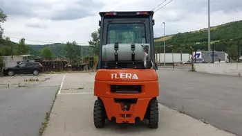 Dizel viljuškar Tlera • FD25, godište 2025 • slika 5