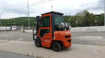 Dizel viljuškar Tlera • FD25, godište 2025 • slika 6