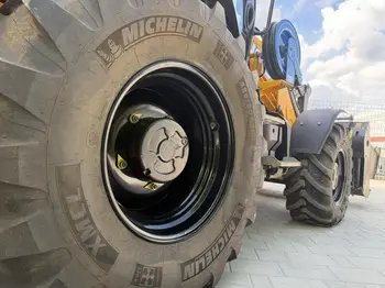 Srednji bager JCB • 3CX PLUS, godište 2025 • slika 7