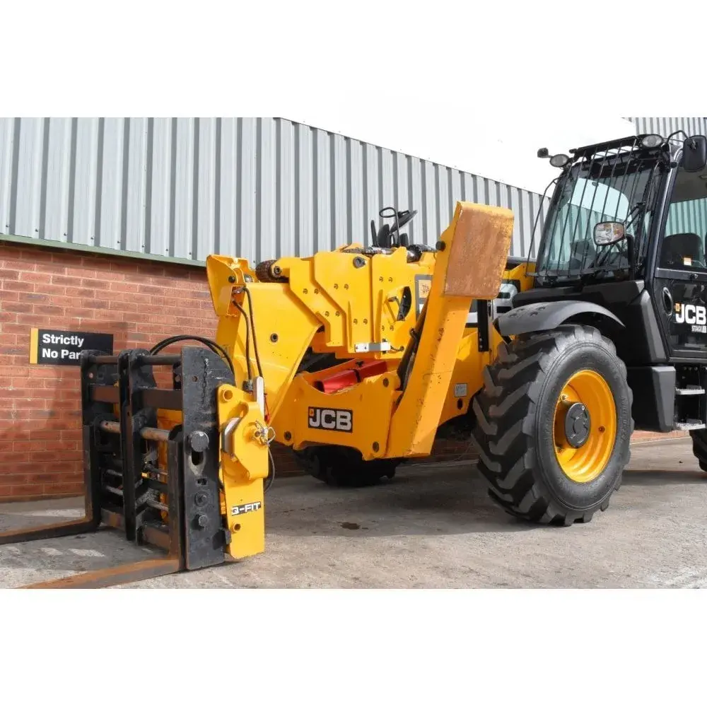 Teleskopski utovarivač / Telehendler JCB • 540-180, godište 2025 • 9
