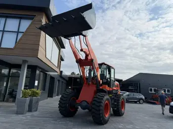 Mini utovarivač Kaiwei • 940, godište 2026 • slika 2