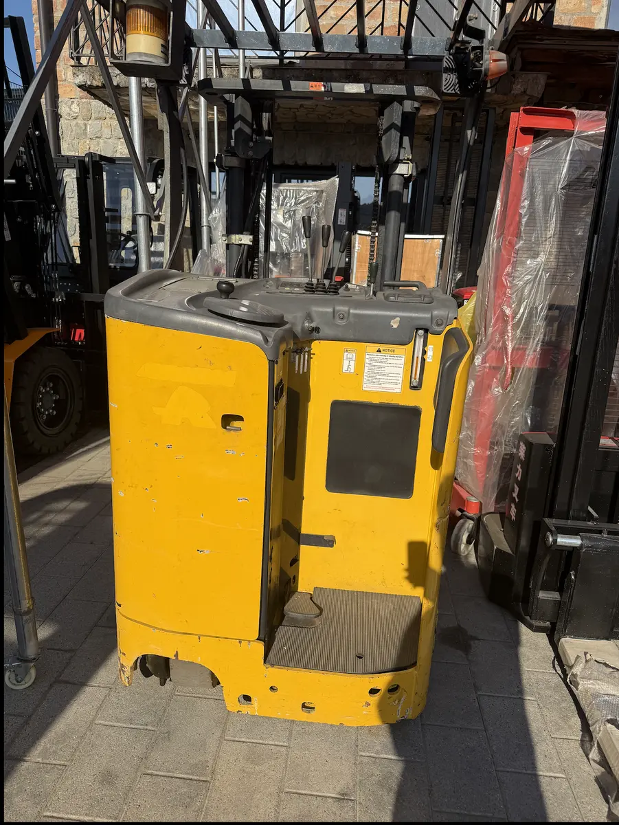 Električni viljuškar Komatsu • CDD15, godište 2009 • 2