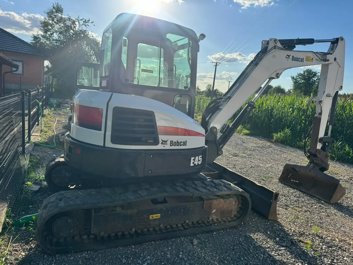 Mini bager Bobcat • E45 2020god., godište 2020 • 7