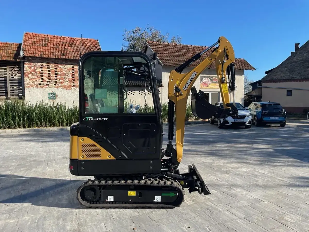 Mini bager Carter •  CT18 Yanmar motor, godište 2026 • 4
