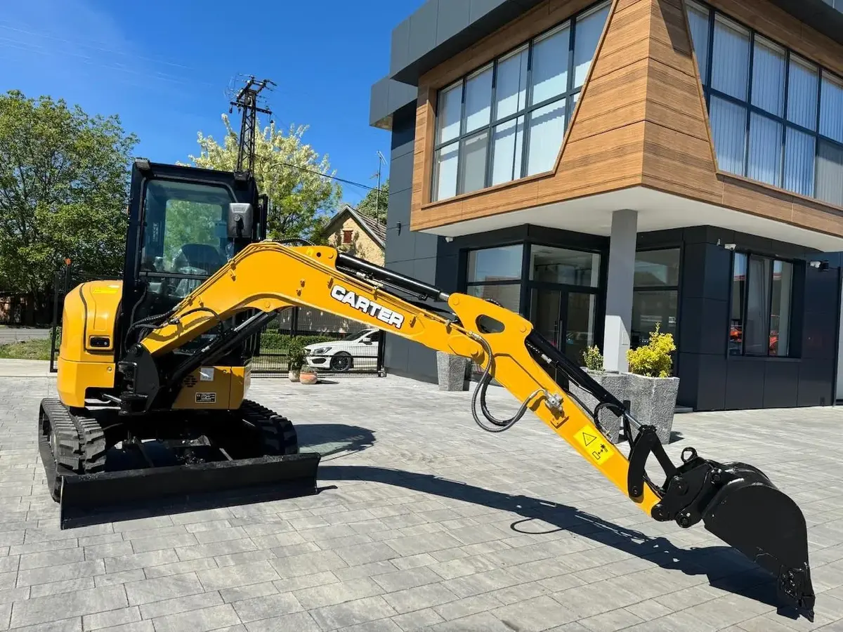 Mini bager Carter • CT37 Yanmar motor, godište 2026 • 18
