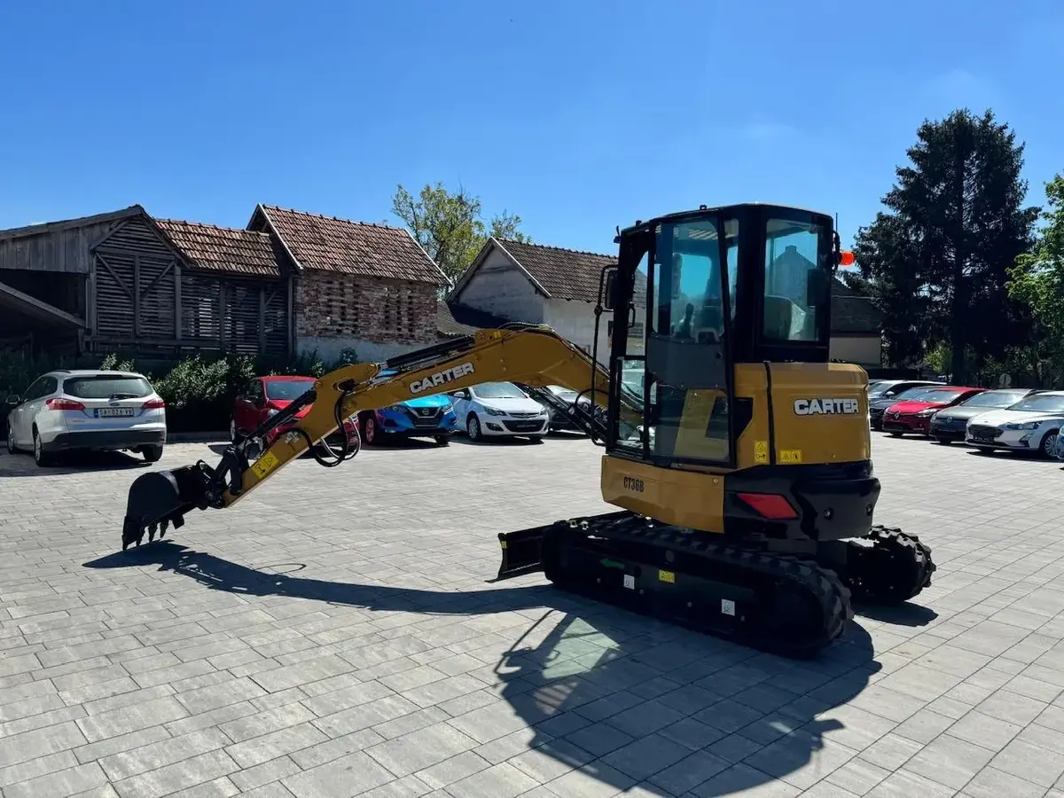 Mini bager Carter • CT37 Yanmar motor, godište 2026 • 9