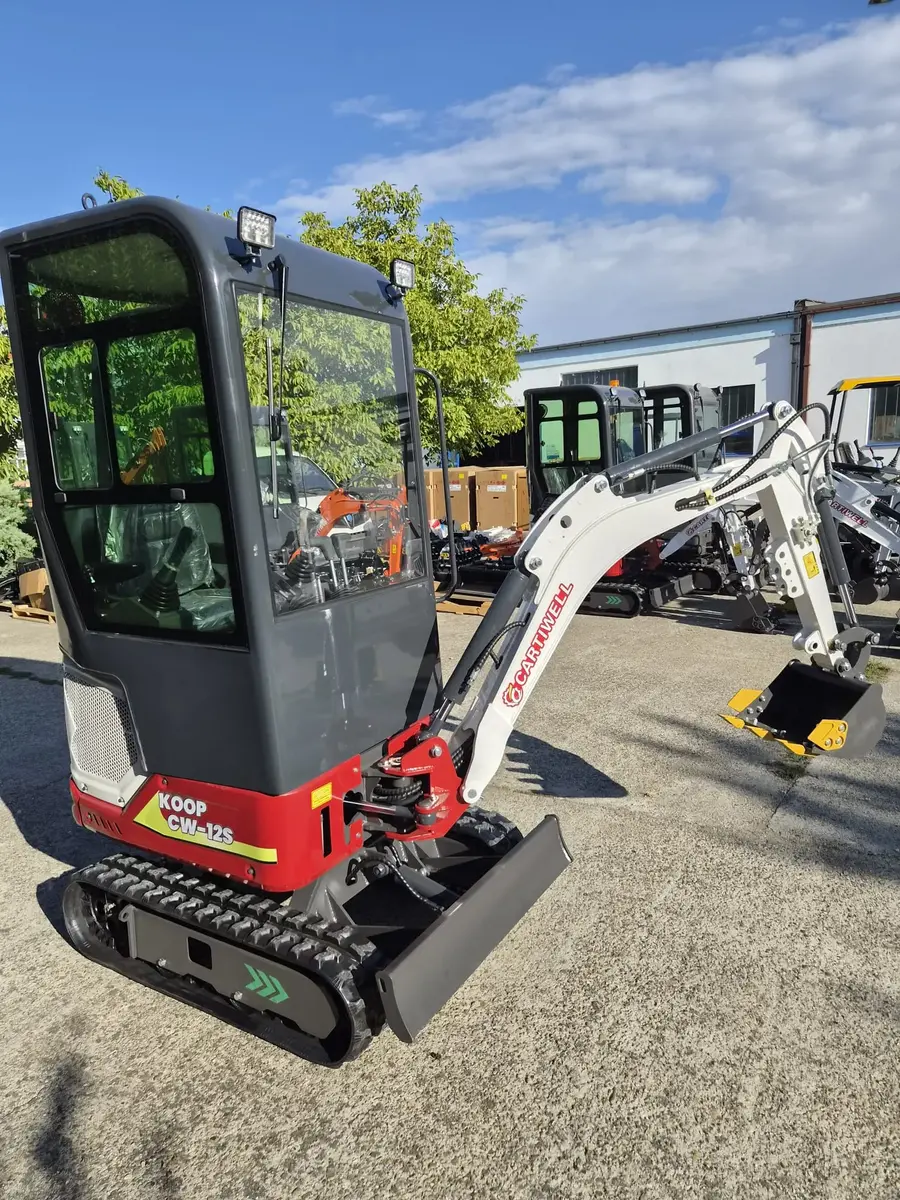 Mini bager Cartiwell • CW 12 S LINE Sa kabinom ili Kacketom, godište 2026 • 6